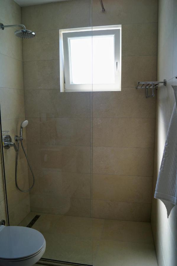 Apartment Ivona With Beautiful Seaview Makarska Exterior foto